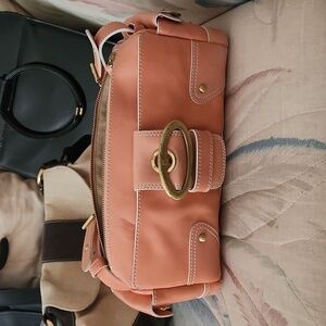 Maxx New York Leather Bag